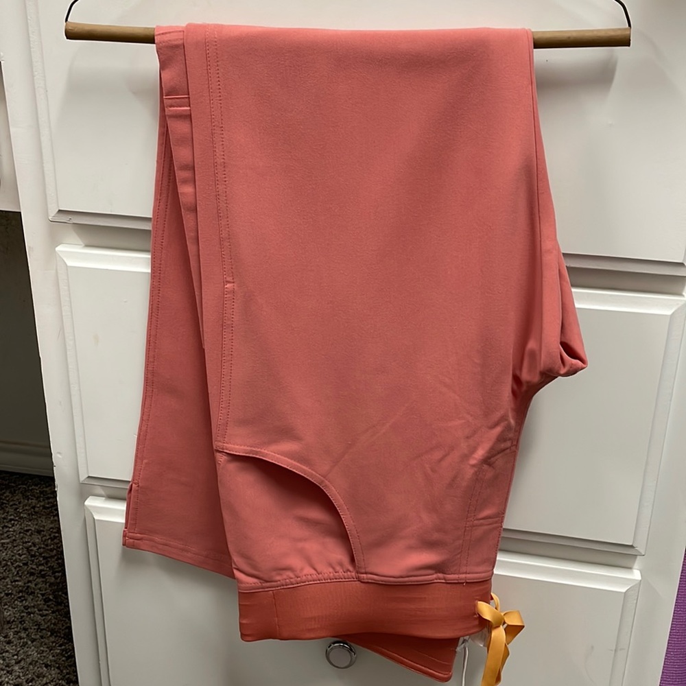 Figs Kade Scrub Pants!